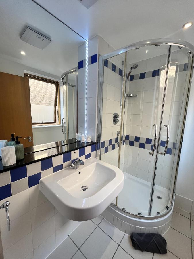 לונדון Spacious Mews Apartment, Clapham מראה חיצוני תמונה