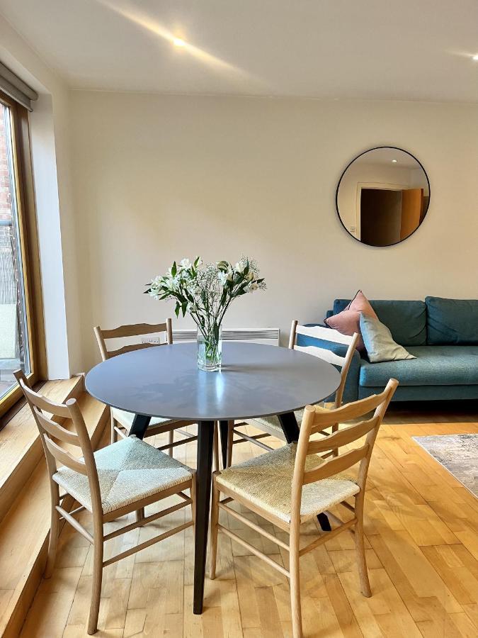 לונדון Spacious Mews Apartment, Clapham מראה חיצוני תמונה