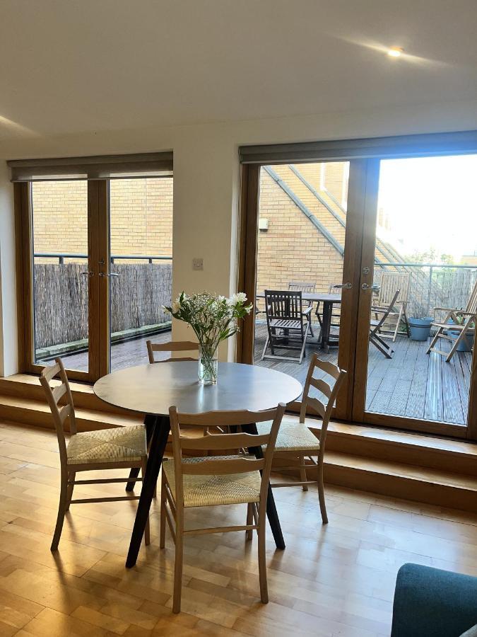 לונדון Spacious Mews Apartment, Clapham מראה חיצוני תמונה