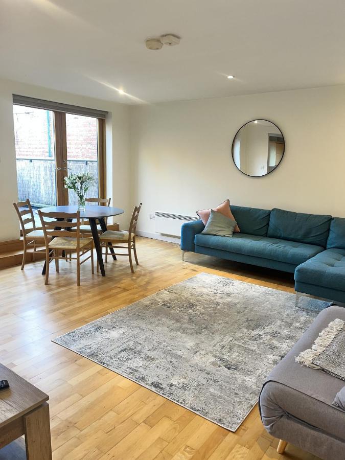 לונדון Spacious Mews Apartment, Clapham מראה חיצוני תמונה